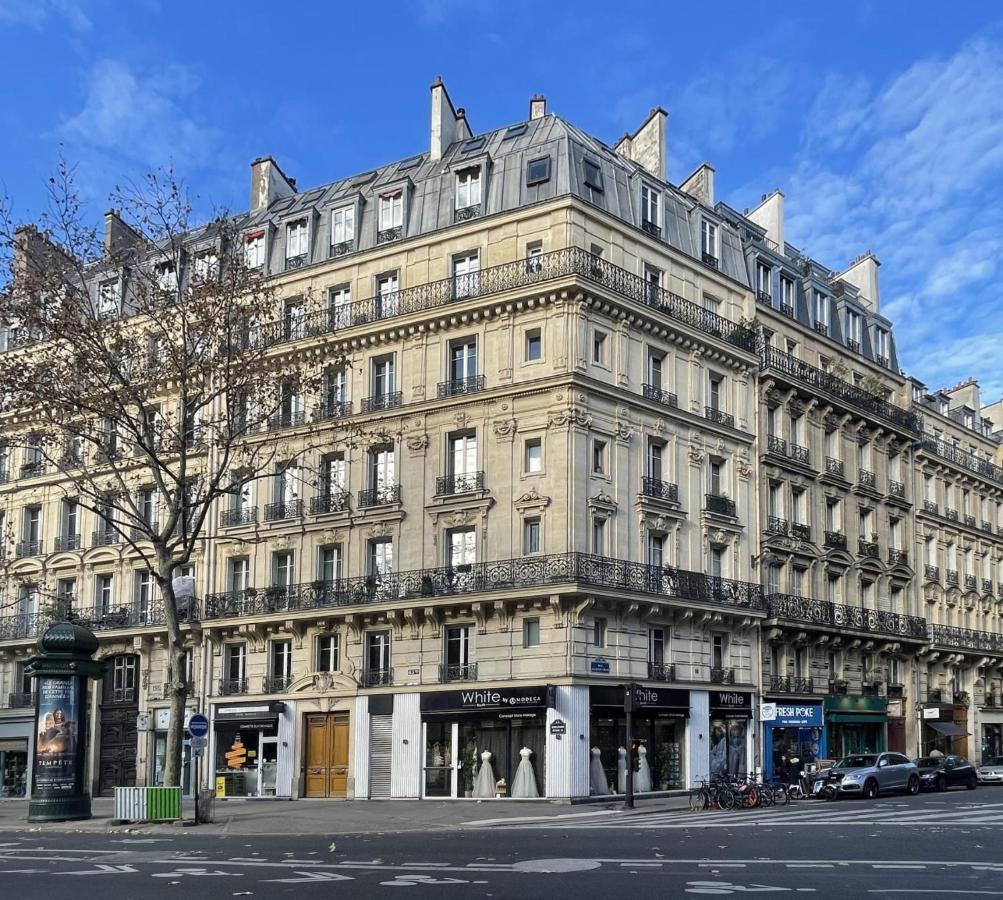 Bright And Homely 1 Bedroom Rooftop Apartment In The Marais In París Exterior foto